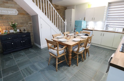 Thornton Casa | THE COACH HOUSE, pet friendly in Thornton, West Yorkshire