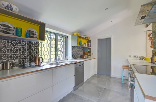 Mynytho Casa | The Coach House - Tres Habitaciones Casa, Capacidad 6