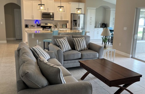 Palm Coast Casa | The Coastal Hideaway- Minutes to the Beach!