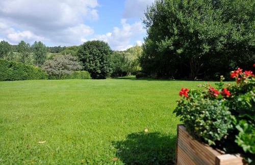 Colesbourne Hotel | The Colesbourne Inn