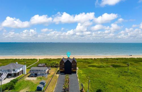 Crystal Beach Casa | The Coppertone House home