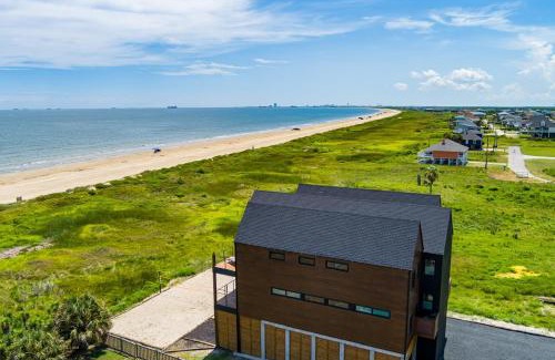 Crystal Beach Casa | The Coppertone House home