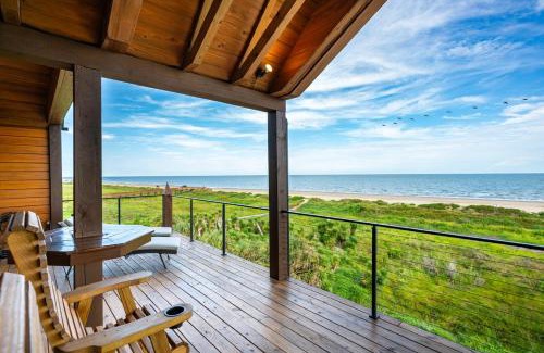 Crystal Beach Casa | The Coppertone House home