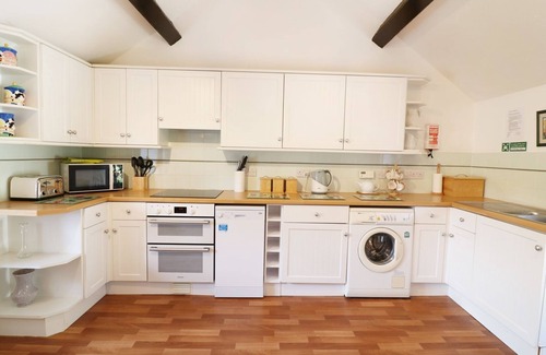 Westleigh Cabaña | THE CORN TALLET, pet friendly, character holiday cottage in Bideford