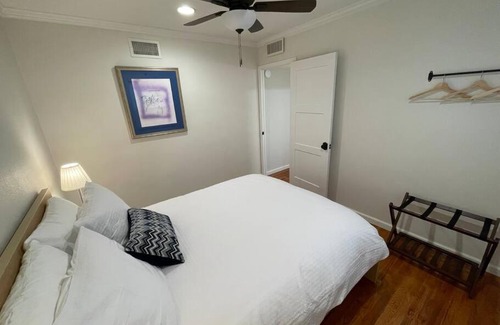 El Centro Villa | The Corner Cottage