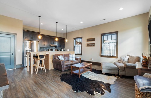 Sugarcreek Cabaña | The Cottage at Heritage Hill
