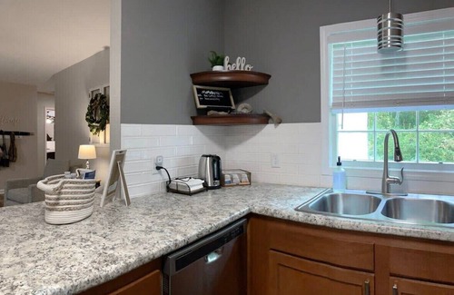 Statesboro Casa | The Cottage House - Family Friendly, Close to GSU!