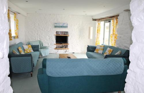 St Brides Casa | The Cottage @ Mill Haven place