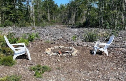 Columbia Falls Casa | The Cottage-Off Grid-some electric/running water 1hr15min to Acadia/Bar Harbor