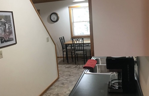 Posen Casa | The Cottage on Pine Ln @ Hemlock Hills en Mill Pond, cerca del lago Sunken con 2 kayak