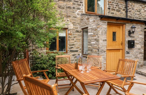 Hayfield Cabaña | THE COTTAGE, pet friendly, character holiday cottage in Hayfield