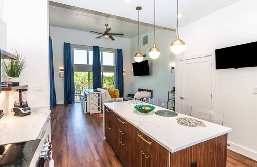 Clifton Apartamento | The Cove at Whitney Unit A: Luxury Lakefront Retreat with Semi-Private Cove and Fire Pit