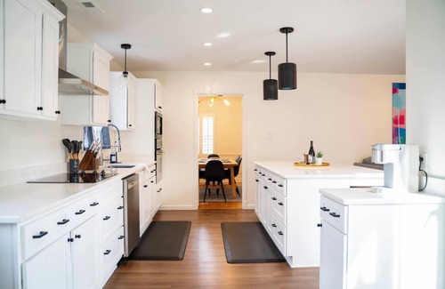 East Memphis Casa | The Cove BNB - With heated pool!