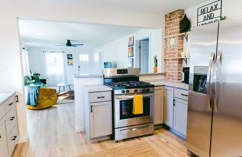 Springfield Casa | The Cozy Mansion!