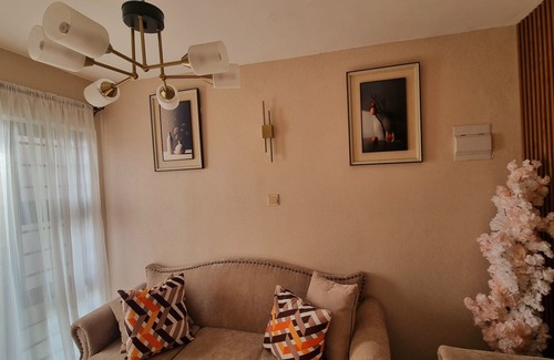 Riruta Apartamento | The Cozy Nook; Superior 1 Bedroom; Rooftop Pool, Gym, 24/7 Shop & Restaurant