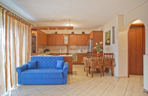 Moschato-Tavros Apartamento | The Cozy Penthouse Spacious Reno Fully Equipt Apt