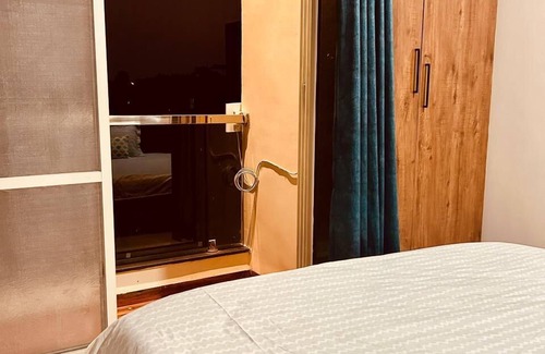 Indore Cama Y Desayuno | The Cozy Stay