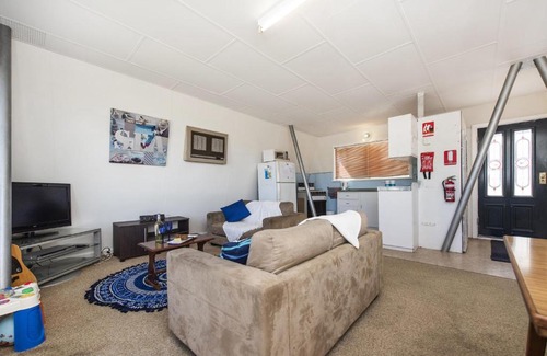 Lancelin Casa | The Cray Pot - Centre of it all