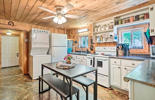 Newcomb Casa | 'The Creek' Winfield Gem: 73 Acres of Privacy