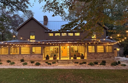 Abingdon Cabina | The Creekside Cabin