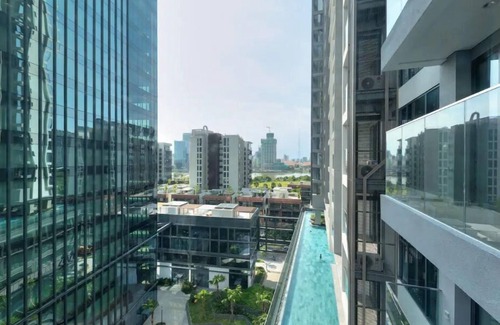 Ho Chi Minh City Apartamento | #The Crest Lux Bathtub-panoramic city view.