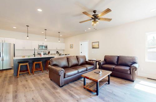 Eagle River Casa | The Crossing at Lake Forest- 39