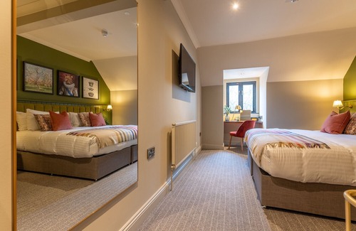 London Borough of Bromley Hotel | The Crown Inn