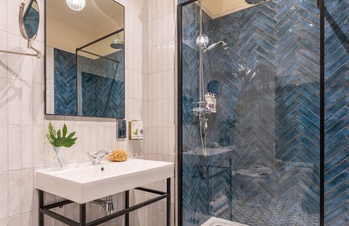 London Borough of Bromley Hotel | The Crown Inn