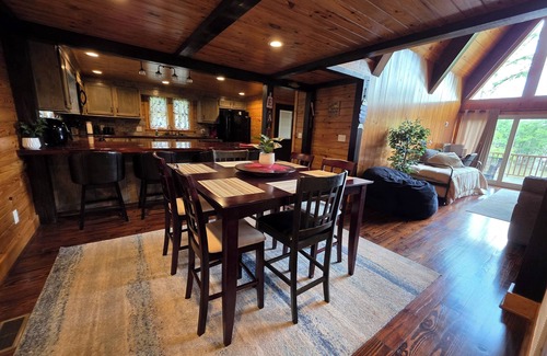 Calhoun County Casa | The Cypress House