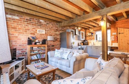 Fakenham Casa | The Dairy Barn