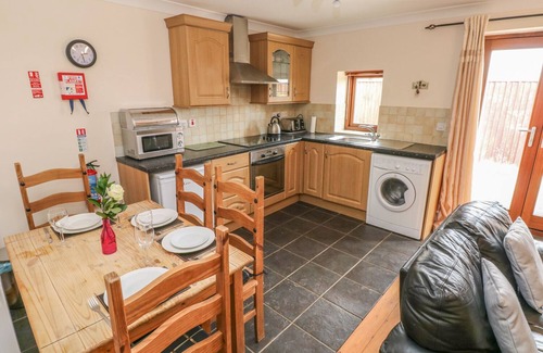 Llanrhidian Higher Cabaña | The Dairy