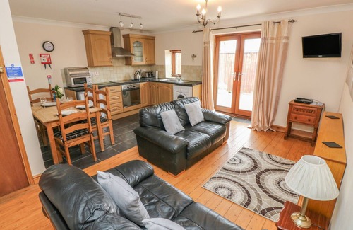 Llanrhidian Higher Cabaña | The Dairy