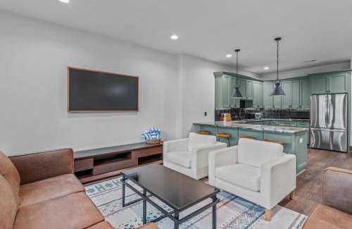Banner Elk Casa | The Dark Knight at Eagles Nest