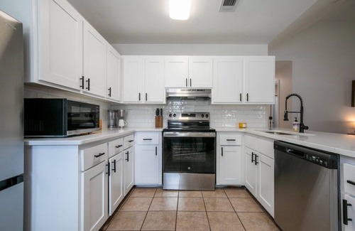 Oxford Casa | The David, 2BR Bungalow by Velvet Ditch Villas