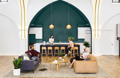 Graduate Hospital Casa | La casa de los diáconos - PHL