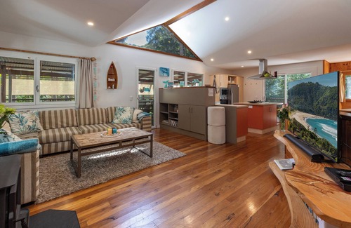 Elizabeth Beach Casa | The Deck - Oasis privado en entorno de rainforrest