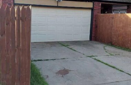 Moore Casa | The "Delightful Gathering" 3 King beds, kids room, 3 bathrooms, spacious!
