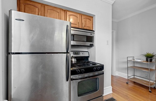 University City Casa | The Delmar Darling - Walk to Loop + Near Wash U