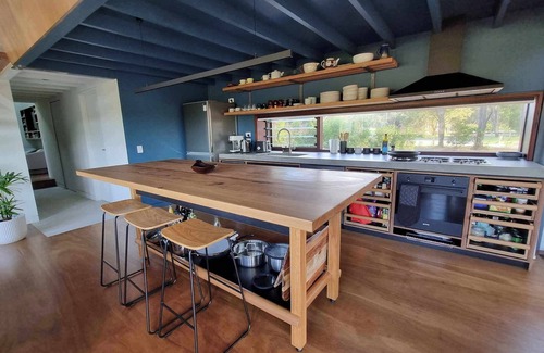 Boomerang Beach Casa | The Depot@Boomerang - unique architect-designed house close to bush and beach.