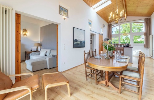 Behrensdorf Casa | The detached and light-flooded Haus Meerzeit in Behrensdorf on the Baltic Sea