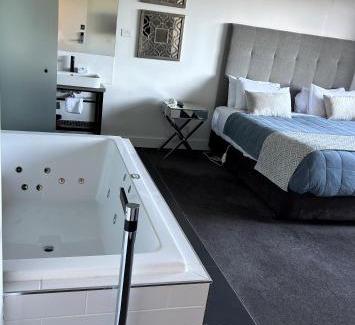 Geelong Apartamento | THE DEVLIN APARTMENTS 2 Bedroom Apartment near GMHBA stadium in Geelong - G01