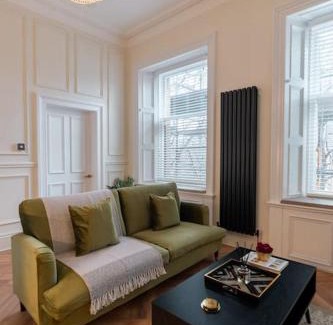 North West Apartamento | The Devonshire Suite - Your 5 STAR West End Stay!