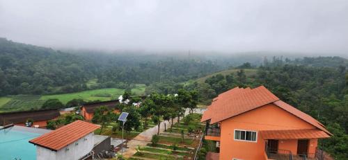 Sakleshpur Complejo | The Divine Valley By Devan Dhari