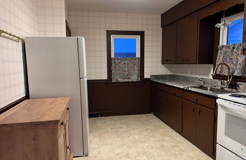 Findlay Casa | The Dover - 3 bedroom Storybook house