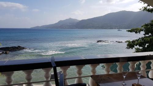 Bel Ombre Apartamento | The Drake Seaside Apartment