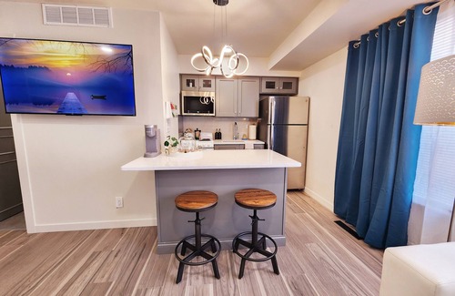 Greenhills Apartamento | The Drummond Luxury Hotel