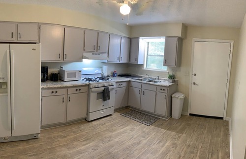 Historic District Casa | The Duke off Bay: A Vintage Bungalow