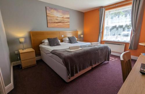 Cambridge Hotel | The Earl Of Derby