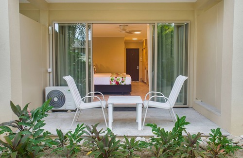 Arorangi Complejo | The Edgewater Resort & Spa