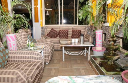 Kolkata Cama Y Desayuno | The Elite Apartment Hotel
